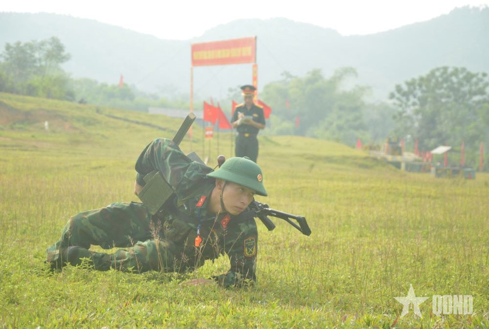 Cuộc sát hạch toàn diện của những binh nhì